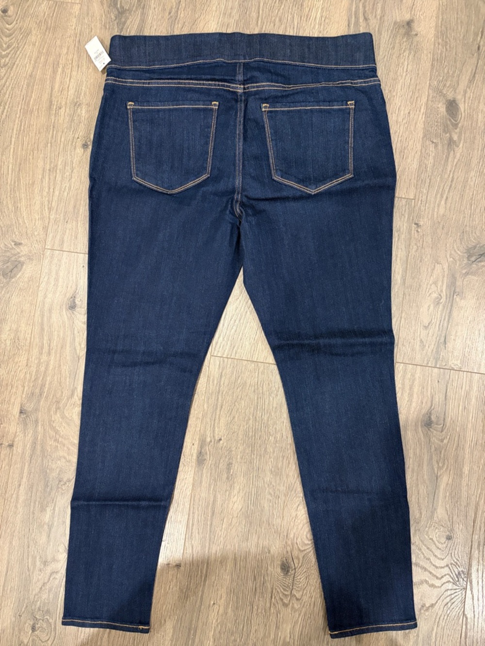 Old Navy Mid-Rise Jeggings - Size 16 Petite - NWT!!  skinny jeans women’s plus - Picture 2 of 4